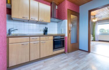 2-Familienhaus in ruhiger, zentraler Lage mit Nähe zu Kassel