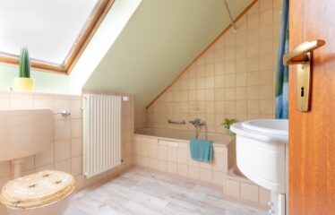 2-Familienhaus in ruhiger, zentraler Lage mit Nähe zu Kassel