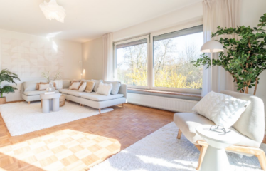 Modernes, exclusives 2-Familienhaus direkt am Naturschutzgebiet