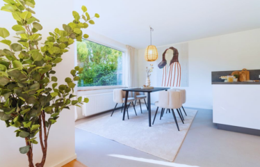 Modernes, exclusives 2-Familienhaus direkt am Naturschutzgebiet