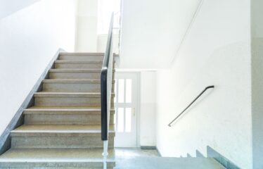 Vollvermietetes 8-Familienhaus mit Wachstumspotential – perfekte Uni-Lage